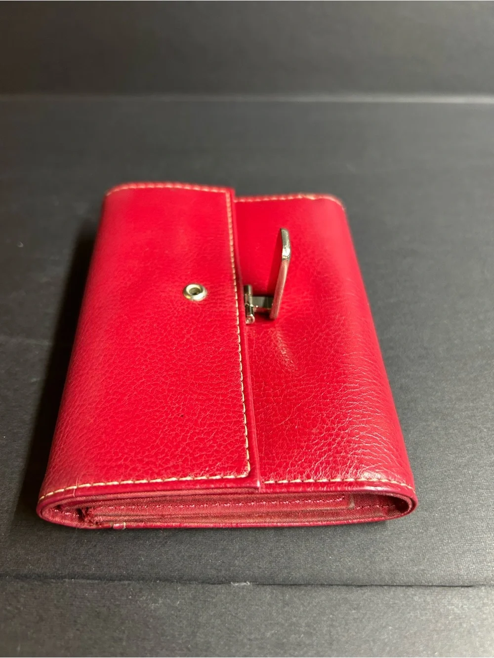 Liz Claiborne Red Faux Leather Trifold ID Credit Card Organizer Clutch